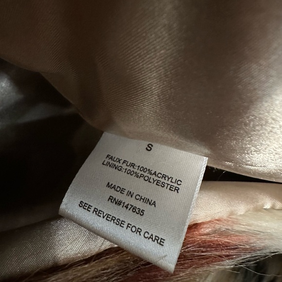 Romeo & Juliet Couture Faux Fur Vest – Multicolor Animal Print, Size S - Picture 6 of 6